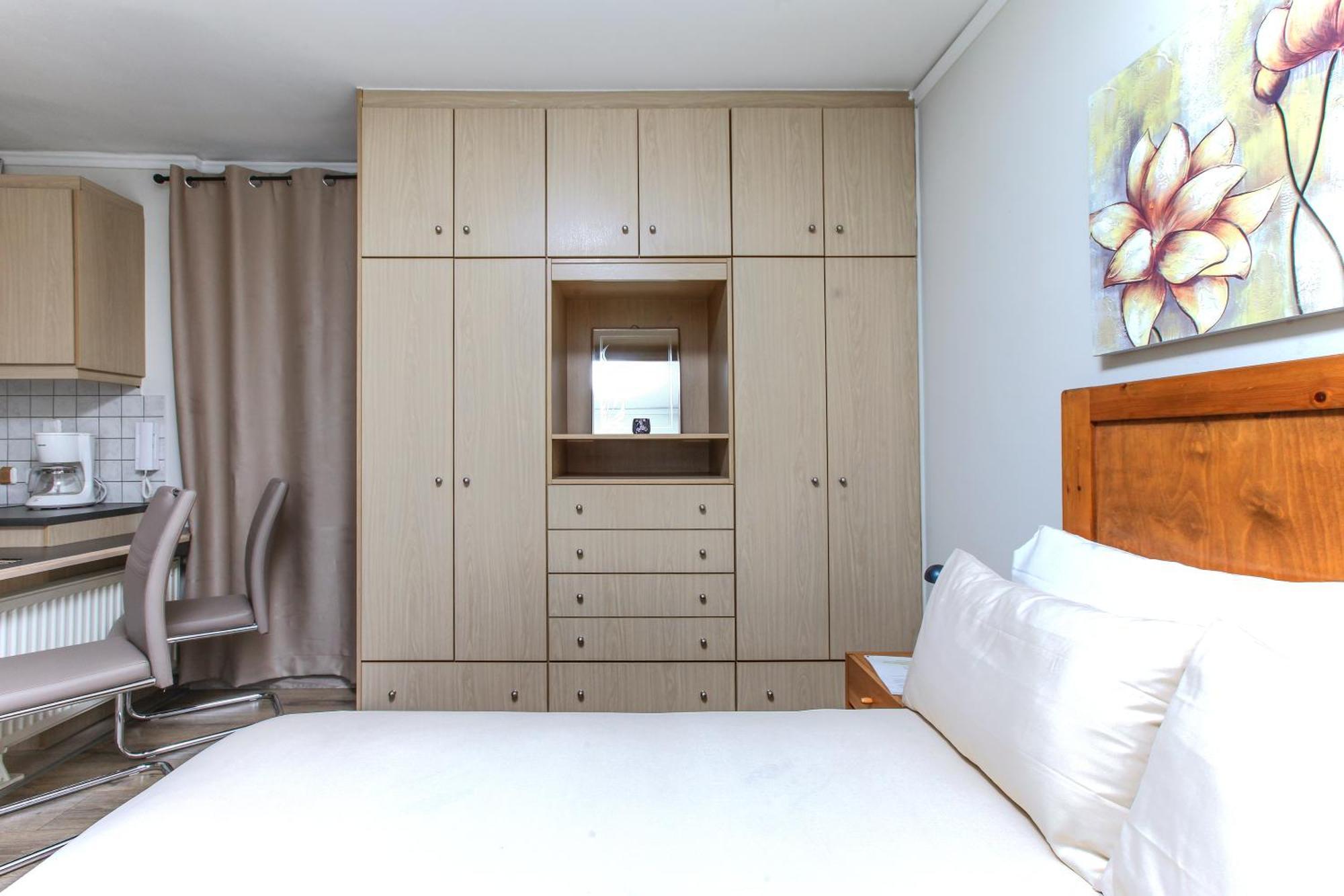 Loft Condo Next To Metro Station. Amazing View! Athens Exterior photo